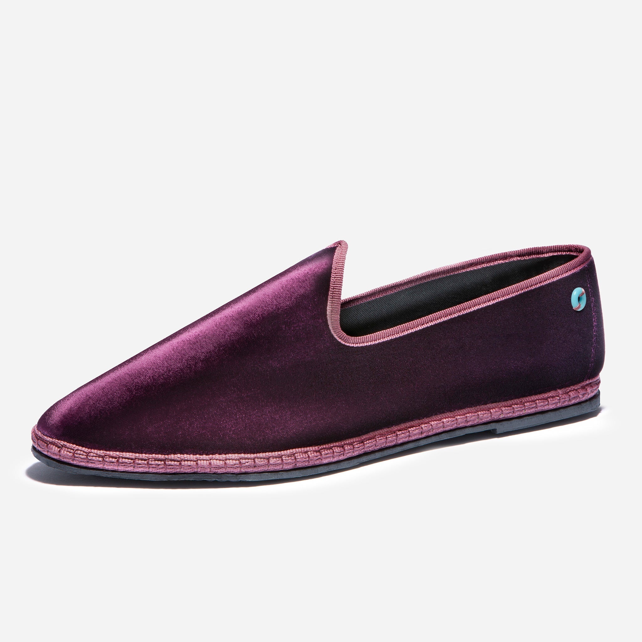 Friulane Wilde uomo in velluto tuxedo, profilo laterale